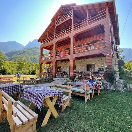 Bujtina Dreni Hotel Theth Exterior photo